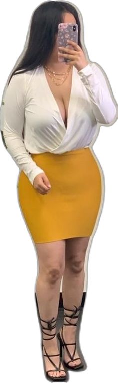 Stretch Solid Color Mini Skirt For Club, Stretch Yellow Skirt For Fall, Yellow Stretch Skirt For Fall, Casual Fitted Yellow Mini Skirt, Yellow Mini Pencil Skirt For Spring, Yellow Stretch Skort, Fitted Yellow Mini Skirt Skort, Stretch Yellow Mini Skirt With Lining, Yellow Stretch Pencil Skirt