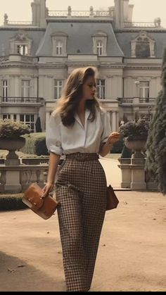 Vintage Outfits 90s Classy, Paris Fashion Outfits, Classy Minimalist Outfits, Romantic Academia Outfits, Vintage Outfits 90s, Elegant Outfit Classy, Classy Outfits For Women, Classic Style Outfits, Olsen Twins