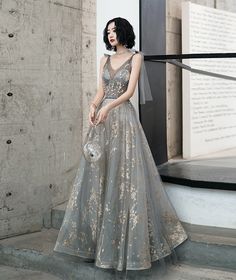 Prom Dress For Small Bust, Dark Gray Wedding Dress, Real Princess Dresses, Celestial Dresses, Celestial Prom Dress, Asian Prom Dress, Latest Dress Trends, Prom Dress Evening, Prom Style