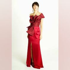 Origin: Usa$4,800 Oscar De La Renta Love Red Exclusive Silk Runway Gown Us 10 Gorgeous!!! Exclusive Red Silk Dress. Beautiful Design And Shape For Perfect Figure. Stunning Silk Fabric Like Fine Poetry. Front Have A Big Beautiful Bow Established. A True Piece Of Art. From Famous Oscar De La Renta. Fully Linned With Pure Silk. Beautifully Shaped, For Perfect Figur. Rare And Gorgeous Piece Of Art. Fine Tailor Work When You Want Just The Best. Back Zipper. Oscar De La Renta Give Us Pure Style And El Red Luxury Gown For Gala, Red Pre-draped Dress With Fitted Bodice, Luxury Red Dress For Gala, Luxury Red Gala Dress, Red Satin Formal Evening Dress, Red Pre-draped Evening Dress For Party, Luxury Red Gown With Fitted Bodice, Luxury Red Evening Dress, Fitted Bodice Gown For Red Carpet Gala