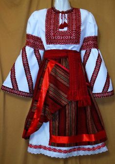 My Ukrainian Background!!!! Iran Clothes, Ukrainian Wedding, Folklore Fashion, Ukrainian Culture, Ukrainian Fashion