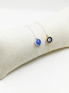 Evil Eye Bracelet is adjustable. Lenght of the Turkish Eye Bracelet is 21 cm(8.26 inches) Evil eyes are believed to protect the person who carries them. They are also believed to bring good luck and deflect the negative energy. It is believed that the eye protects from the evil spirits such as jelousy and negative energy and brins good luck.Evil eye bead bracelet is a great gift choice for Birthday, Christmas, Mother's day or Valentine's day Evil eye charm is over 5000 years old. It is found in Nazar Bracelet, Turkish Eye, Greek Evil Eye, Protection Amulet, Evil Eyes, Bracelet Blue, Blue Evil Eye, Minimalist Bracelet, Blue Eye