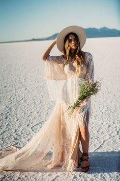 Essence – Flutter Dress Desert Photoshoot Outfit, Flowy Outfits, Black Siren, Adult Dress, Elopement Dress, Flutter Dress, Lace Dress Vintage, Beach Portraits, Photoshoot Dress