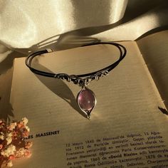 -Unique stones of nature are used in all our products. All of our stones are unique and custom made for you -Handmade Amethyst choker -Stainless steel -The size of the choker is 30 cm, but we add an extra 15 cm extension chain to make it adjustable. Handmade Vintage Amethyst Jewelry, Amethyst Accessories, Amethyst Choker, Steel Detail, Stone Choker, Purple Necklace, Crystal Necklaces, Amethyst Necklace, Choker Necklaces