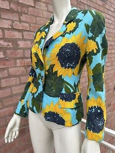 ad eBay - Incredible collector archive 90s MOSCHINO Couture. CHEAP AND CHIC by MOSCHINO. Sunflower 🌻 floral blazer jacket. Blazer style. Colours: Turquoise /Green/Yellow/ Black/ White. Size:IT 40. SIZEIT 40 | GB8 | USA6 | FR36 | D36. Fitted Multicolor Spring Blazer, Fitted Printed Summer Outerwear, Fitted Summer Outerwear With Prints, Fitted Printed Outerwear For Summer, Vintage Blue Blazer For Spring, Multicolor Fitted Spring Blazer, Spring Multicolor Fitted Blazer, Summer Blue Floral Print Outerwear, Blue Floral Print Summer Outerwear