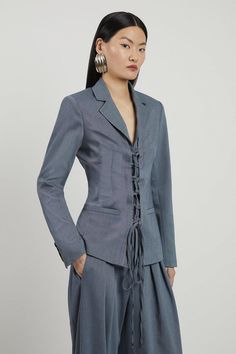 Corseted Tie Detail Front Tailored Longline Blazer Tops For Suits, Stylish Suit Women, Feminine Suits Vintage, Cinched Waist Blazer, Tie For Women Outfits, Women In Ties Outfits, Womens Tailoring, Tailored Suit Women, Cinched Blazer