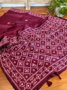 Gujrati Embroidery, Pure Tussar Silk Saree, Saree Wearing Styles, Navratri Dress, Lehenga Red, Saree Wearing, Saree Embroidery