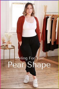 For a pear shape, you want to look for outfits that draw attention to your upper body and create the Pear Size Fashion Body Types, Pear Shaped Clothes, Smart Casual Pear Shape, Clothes For Short Pear Shaped Women, What To Wear For Pear Shaped Women, Pear Shape Business Casual, Minimalist Wardrobe Women Over 40, Clothes For Pear Shaped Women Over 40, Cardigan For Pear Shape