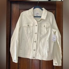 White Denim Jacket. Never Worn. White Outerwear With Snap Buttons For Everyday, Everyday White Outerwear With Snap Buttons, White Everyday Outerwear With Snap Buttons, Classic White Denim Jacket For Fall, Cream Button-up Denim Jacket For Fall, Cheap White Denim Jacket With Buttons, Cheap White Denim Jacket With Pockets, White Button-up Denim Jacket, White Button-up Denim Outerwear