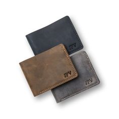 Bureau - A minimal but traditional bill-fold / cash wallet design* 4 card slots accommodates 4-6 cards * Traditional bill slot for plenty of cash* Monogram options available for a personalized touch* Folded size - 4.125” x 3.125” (10.5 x 8 cm)* Leather type - Top Grain Distressed Leather / Crazy Horse / Waxed NubuckColor Options* Charcoal - https://www.etsy.com/listing/576096175* Chestnut - https://www.etsy.com/listing/549740517* Sand - https://www.etsy.com/listing/535937452Bureau in a few words Bifold Waxed Finish Wallets For Everyday Carry, Classic Bifold Wallet With Leather Patch, Classic Bifold Wallets With Waxed Finish, Distressed Brown Bifold Wallet For Everyday Use, Rustic Bifold Wallets For Everyday Use, Mens Minimalist Wallet, Christmas Unique Gifts, Huge Gifts, Fancy Glasses