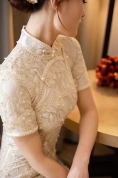 Bridal Qipao, Traditional Chinese Fashion, Qipao Wedding Dress, Chinese Style Wedding Dress, White Cheongsam, Traditional Cheongsam, Wedding Qipao, Wedding Cheongsam, Qipao Wedding