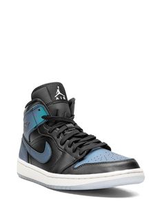 Best Basketball Shoes, Custom Kicks, Jordan Shoes Retro, Shoes Retro, Jordan Air, Nike Swoosh, Air Jordan 1 Mid, Jordan 1 Mid, Dream Shoes