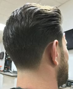 Med Fade Haircut Men, Mens Haircut Back, Back Of Head