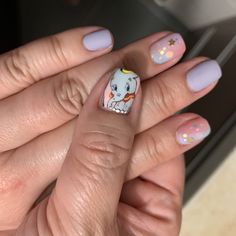 Dumbo Nails Disney, Dumbo Nail Art, Nails Complicated, Baby Oyster, Toes Nails, Gel Builder, Nails 2017