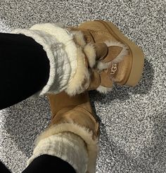 Meadows Aesthetic, Thrift List, Soft Life, Shoes Outfit Fashion, Shoes Outfit, Swag Shoes, Slide Slipper, Ugg Boots