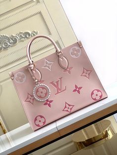 PHALO - LOV Bags - 637 Pink Louis Vuitton Bag, Pink Louis Vuitton, Tas Lv, Sac Louis Vuitton, Luxury Bags Collection, Girly Bags, Fancy Bags, Luxury Purses, Girly Accessories