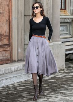 "DETAIL * 50% linen, 50% cotton * Two side pockets * Front button closure * Has belt loops to keep everything in place * Plus size linen skirt * Below knee length * Perfect for spring, summer, autumn * The belt model wears is not for sale * The model is 170 cm (5′ 7″) tall with a 80 cm (31.5\") bust, 66 cm (26\") waist. She is wearing the linen skirt in size XS. Choose CUSTOM Order if you * Need a better fit * Can't find your size in our size Chart * Chang the Length * Your Height is not Between 5'2\" - 5\"9\" * Your weight from 47kg to 75kg SIZE GUIDE Size vary between Brand and Country Please get your body measurement with our Size Guide And Find your size in our Size Chart SIZE CHART https://www.etsy.com/listing/736813677/ This Video of how to get the right measurement http://etsy.me/2B Midi Skirt Casual Outfit, Vintage Clothing Styles, Midi Skirt Outfits, Midi A Line Skirt, Midi Skirt Plus Size, Plus Size Linen, Handmade Skirts, Linen Dress Women, Button Skirt