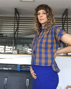 Photo by @sallieoleta on March 14, 2019. Image may contain: 1 person, standing. Kalle Shirt, Closet Core Patterns, Ginger Jeans, Ideas Closet, Patterned Jeans, Nursing Friendly, Person Standing, Pattern Ideas, House Dress