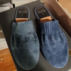 Sz 37 Nib Lawrence Dacade Flats Luxury Blue Mules, Blue Suede Slip-on Mules, Luxury Blue Leather Mules, Blue Leather Flat Heel Mules, Blue Leather Sole Slip-on Mules, Blue Leather Mules With Flat Heel, Blue Slip-on Mules With Leather Sole, Blue Closed Toe Mules With Leather Sole, Blue Closed Toe Mules With Rubber Sole