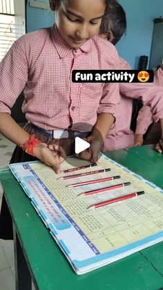 Fun Activities For Kids At School, Fun Group Games For Kids, English Class Activities, Nursery School Activities, School Games For Kids, Craft Games, Games For Kids Classroom, Group Games For Kids, Student Games