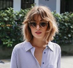 Messy Bob Haircut, Short Haircuts With Bangs, Cute Short Haircuts, Choppy Hair, Haircut Inspiration, Short Choppy Hair, Short Hairstyle, Short Haircut