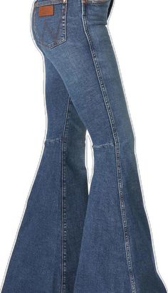 Retro Women, Wrangler Jeans, Flare Jeans, Color Blue, Wide Leg, High Rise, Brand New, Collage, Women Shopping