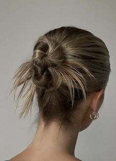 Hair Arrange, Slicked Back Hair, Head Hair, Bun Hairstyles