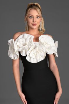 Elevate your wardrobe with our 3d flower bandage dress. Featuring an off-shoulder neckline and intricate 3D floral embellishments, this dress exudes romance and elegance. The bandage construction ensures a flattering, body-hugging fit that accentuates your curves. Perfect for special occasions such as weddings, cocktail parties, or elegant soirées, this dress is your ultimate choice for a standout look. Handmade customization Fabric composition: 90% polyester fiber, 10% spandex Washing method: h Perfect Night, Cocktail Parties, Easy Trendy Outfits, Applique Dress, Night Out Dress, Bandage Dress, Fashion Games, Paris Fashion Week, Beautiful Dresses