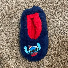 Disney Stitch Womens Fuzzy Babba Christmas Slipper Socks Brand New Size: 7-9 1/2 One Size Fits Most Stitch Slippers, Socks Advent Calendar, Tigger Disney, Disney Socks, Christmas Slippers, Red Slippers, Mickey Mouse Christmas, Christmas Bead, Slippers Cozy