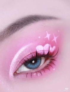 Cupid Inspired Outfits, Cute Pink Makeup Looks, Lovecore Makeup, Valentine’s Day Make Up, Bubblegum Makeup, Heart Makeup Look, Valentines Makeup Ideas, Cupid Makeup, Heart Eye Makeup