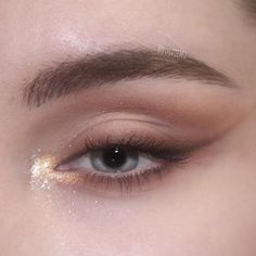 90s Eye Makeup, Makeup Ulzzang, Face Inspiration, Makeup Zombie, Contouring Makeup, Makeup Order, Pink Eye, Eye Makeup Pictures, Smink Inspiration