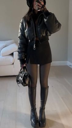 Dark Colors Outfit, Diner Outfits, Dark Aesthetics, Mode Zara, Thanksgiving Outfit, Mode Inspo