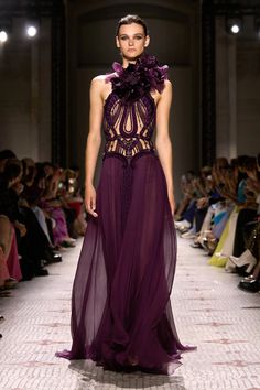 Elie Saab Fall 2024 Couture Fashion Show | Vogue Evening Dresses Elegant Glamour, Ellie Saab Dress, Purple Fashion Outfit, Elie Saab Designer