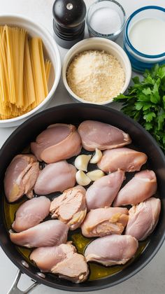 ingredients to make chicken alfredo in a skillet