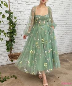 Exquisite Green Gown for Adult Ladies' Formal Wear Goddess Prom Dress, Flower Prom Dress, Green Evening Dress, Special Occasion Gowns, Princess Prom Dresses, Green Tulle, Cocktail Outfit, Corset Dress Prom, Long Sleeve Prom