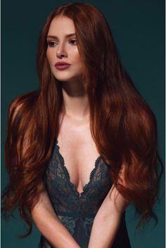 Red Haired Beauty, Beautiful Red Hair, Long Red Hair, Redhead Beauty, Auburn Hair, Red Hair Color, Red Heads, Long Red