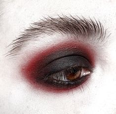 Red Eyeshadow Grunge, Red Goth Eyeshadow, Red Eyeshadow Under Eyes Grunge, Gothic Red Eye Makeup, Black And Red Goth Eye Makeup, Maquillage Goth, Drag Make-up, Punk Makeup, Alt Makeup