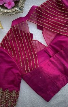 Blouse Designs Maggam Work, Blouse Designs Maggam, Aari Work Blouse Designs, Work Blouse Designs, Trendy Saree, Netted Blouse Designs, Backless Blouse Designs, Traditional Blouse Designs