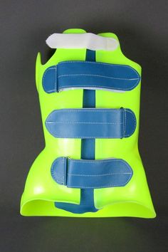 Korsett zur Versorgung einer neuromuskulären Skoliose  #skoliose #korsett #scoliosis #skoliosekorsett #scoliosisbrace #scoliosislife #scoliosisfighter Medical Boot, Future Tech, Technology Gadgets, New Gadgets, Braces, Cool Gadgets, Gadgets, Medical, Technology