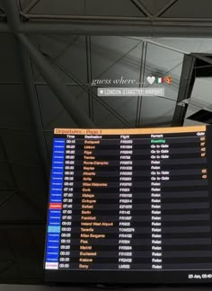 an airport check in screen showing the flight times and their departures for passengers to board