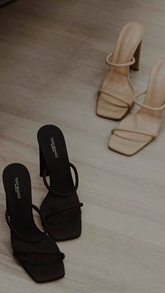 Aesthetic Sandals Heels, Elegant High Heels Classy, Elegant Shoes Heels Classy, Talon Aesthetic, Heels Classy Elegant Outfit, Classy Heels Elegant, Heels Aesthetic Classy, Elegant Heels Classy, Aesthetic Sandals