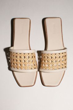 Same day shipping on Bembien bags. Handwoven rattan sandal with leather trim and sole. Padded footbed and strap lining for extra comfort. Stacked heel is 2cm. Stacked Heel, Custom Items, Leather Trim, Sock Shoes, Sale Design, Leather Trims, Jewelry Accessories, Hand Weaving, Trim