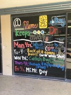 Social Media/Meme Inspired Spirit Week at Littlerock High School, CA School Stereotypes, Social Media Meme, Creative Dress, Dress Up Day, Spirit Week, Dress Backs, Wearing Dress, Chalkboard Quote Art