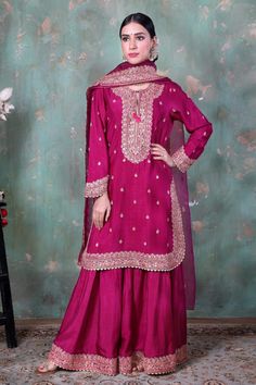 Buy Red Banarasi Round Floral Embroidered Kurta Sharara Set For Women by JAYANTI REDDY Online at Aza Fashions. Embroidered Sharara, Beautiful Pakistani Dresses, Women Dresses Classy, Casual Party Dresses