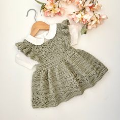 Beau Crochet, Simple Dress Pattern, Crochet Baby Girl Dress, Frock Patterns, Easy Crochet Baby, Haken Baby, Crochet Baby Clothes