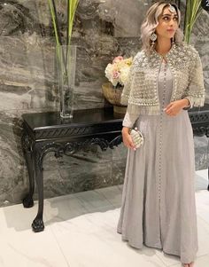 Pakistan Graduation Dress, Pakistani Wedding Bridesmaid Dresses, Asian Bridesmaid Dress, Bridesmaid Dress Pakistani, Pakistani Gowns Dresses, Gown With Cape Indian, Cape For Gown, Net Cape Dress Indian, Stylish Outfits For Wedding