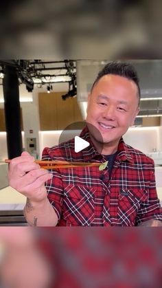 Food Network on Instagram: "Step 1: Hold it like a pen ✍️ (Thanks for the chopstick lesson, @jettila!)

@StreamOnMax for more of #ReadyJetCook. #StreamOnMax" How To Eat With Chopsticks, Eating With Chopsticks, Chines Food, Air Fryer Recipes Chicken Breast, Asian Stir Fry, Chop Sticks, Recipes Asian, Cleaning Stuff, Air Fryer Recipes Chicken