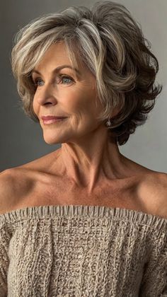 Sophisticated Short Hairstyles for Women Over 50 for fifties ✨ Blonde Layered Hair, Best Short Hairstyles, Wavy Bob Haircuts, Short Silver Hair, Short Hair Images, Grey Hair Inspiration, Cool Short Hairstyles, Chin Length Hair, Hairstyles For Women Over 50