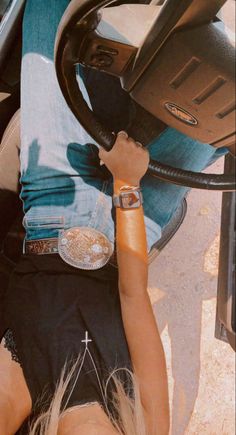 Western Vsco, Punchy Aesthetic, Ranch Fashion, Cute Cowgirl Outfits, Country Girl Life, Cowboy Aesthetic, Cowgirl Accessories, Vsco Aesthetic, Southern Outfits