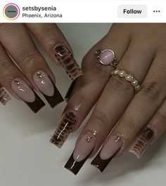 Simple Nail Design, Stylish Nail Art, Blooming Gel, Brown Acrylic Nails, Nail Art Idea, Nail Art Pictures, Elegant Nail Art, Elegant Nail, Edgy Nails